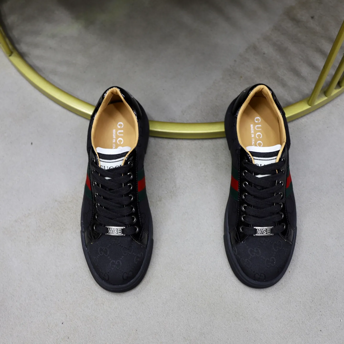 Men's shoes: 420💰🙅‍♂️🙅‍♂️🙅‍♂️ Brand: Gucci GuCCI Standard code: 38-44 (45 customized) Grade: Same as the official website Material: Brand cloth fabric Comfortable and breathable sheepskin lining Lightweight wear-resistant outsole Style category: Men's fashionable casual shoes Running sneakers Distinguished luxury brand elements Top luxury Color: actual picture color